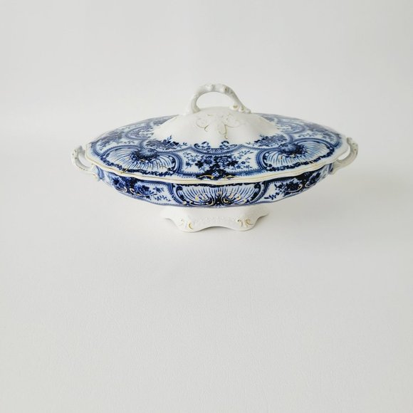 J&G Meakin Flow Blue Covered Vegetable Dish, Embossed w/Gold Accents, England - Picture 16 of 16
